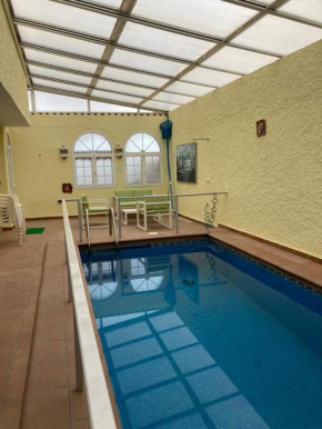 Villa Esther, con piscina cubierta/ indoor pool